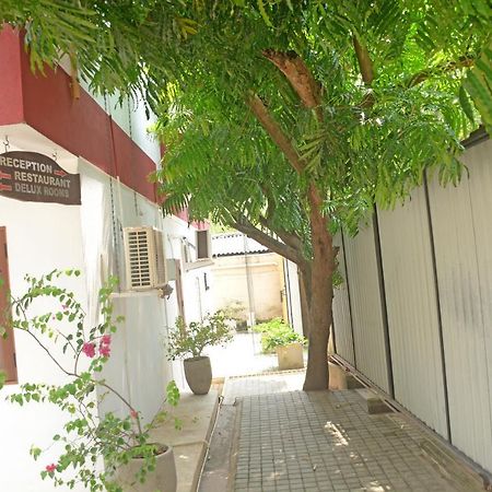 Hotel Thilon Katunayaka Exterior foto