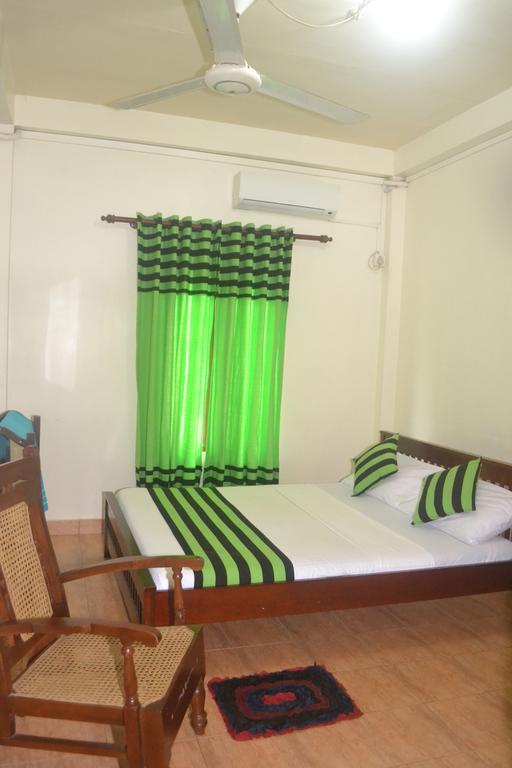 Hotel Thilon Katunayaka Exterior foto