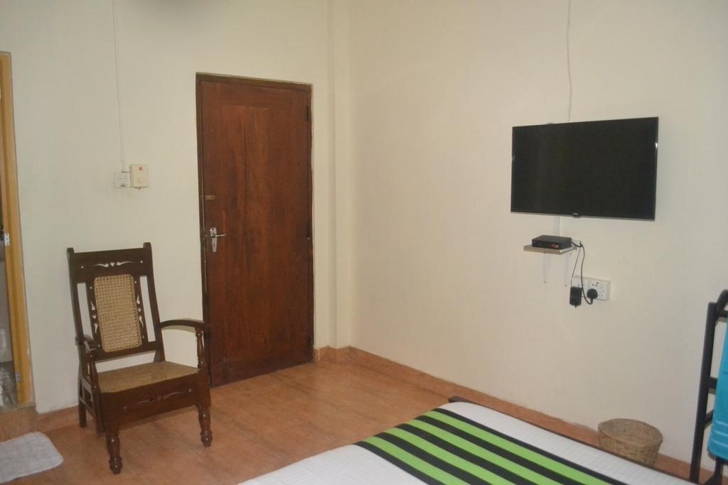 Hotel Thilon Katunayaka Exterior foto